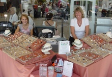 A busy attraction in a retail park! A busy attraction in a retail park!