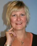Sara’s love of jewellery is making her £25,000 in a year.
