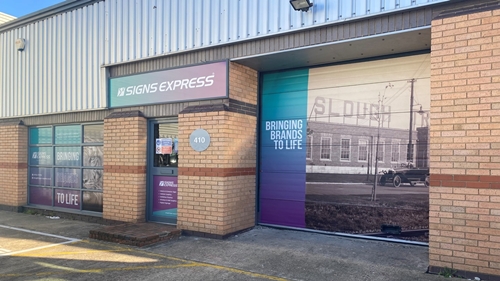Signs Express Resale - Slough